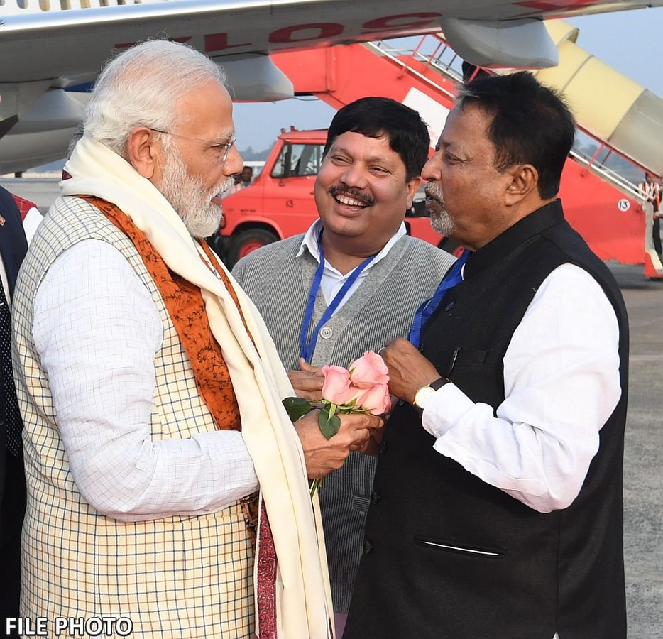 Mukul Roy Remembered for Political Experience and Contributions to West Bengal.webp