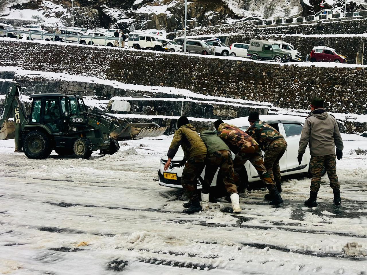 Operation Himrahat: Army Evacuates Stranded Tourists in East Sikkim