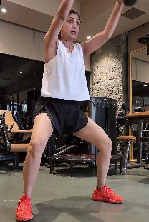 Fitness Insights: Shilpa Shetty's Approach to Strength Training.webp