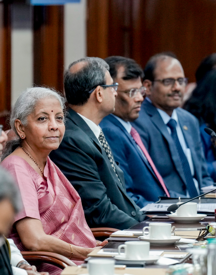 RBI Issues Guidelines on Mis-Selling, Banks Face Stricter Rules.webp