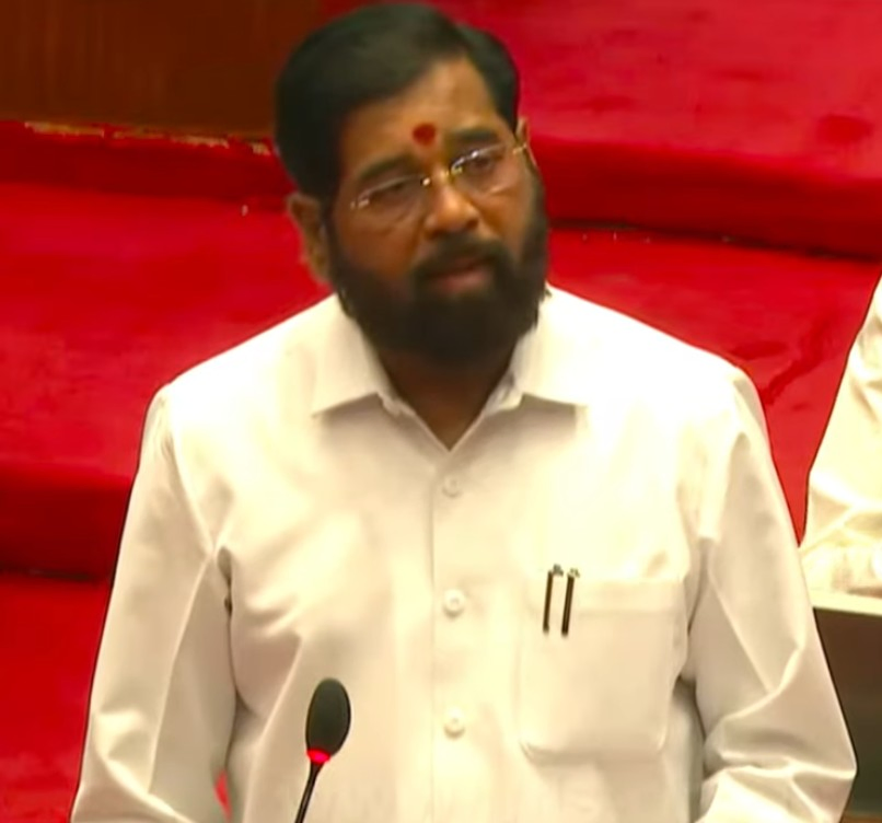 Shinde Vows to Carry Forward Pawar's Development Vision.webp