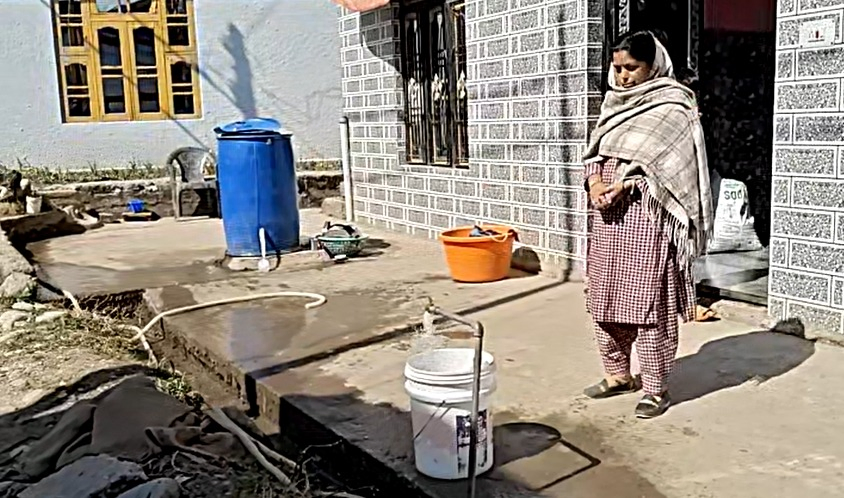 Remote J&K Village Benefits from Central Government Water Scheme.webp