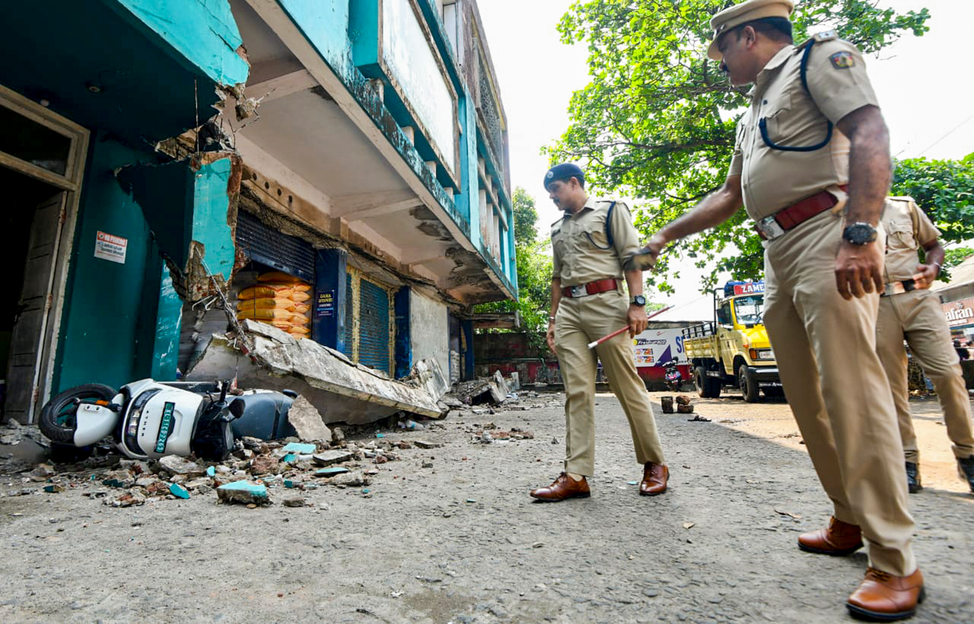 Investigation Launched After Building Collapse in Kerala.webp