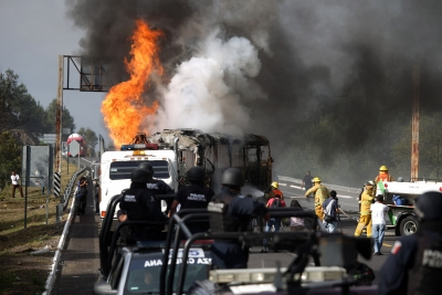 Violence Erupts in Mexico Amidst Cartel Response to El Mencho's Killing.webp