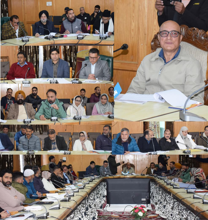 Chairperson Emphasizes Transparency and Efficiency in Pulwama Development.webp