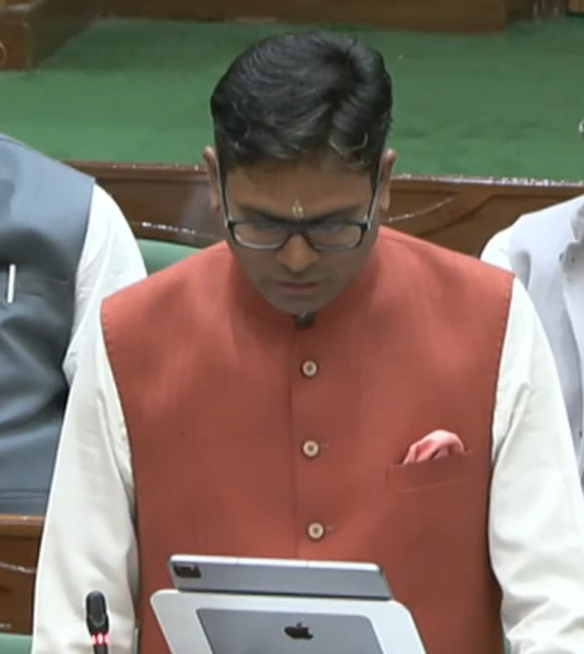 Rs 1.5 Lakh Grant for Girls at 18: Highlights of Chhattisgarh's New Budget.webp