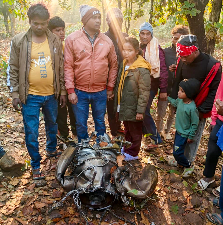Chatra Air Ambulance Crash: Families Receive Remains After Investigation.webp