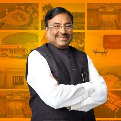 Farmer Bonus Dispute: Mungantiwar Scrutinizes Minister's Response.webp