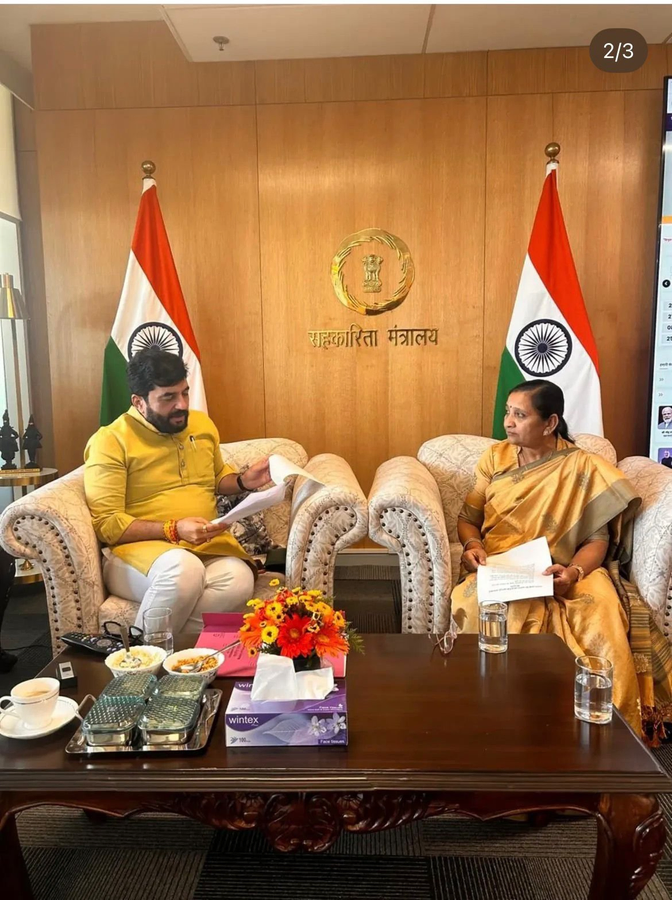 Bhavnagar Residents Gain Direct Flight Access to Mumbai.webp