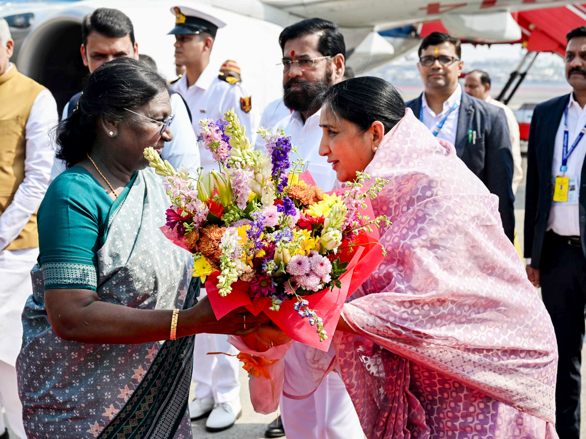 India Aims for 'World-Class Healthcare for All'.webp