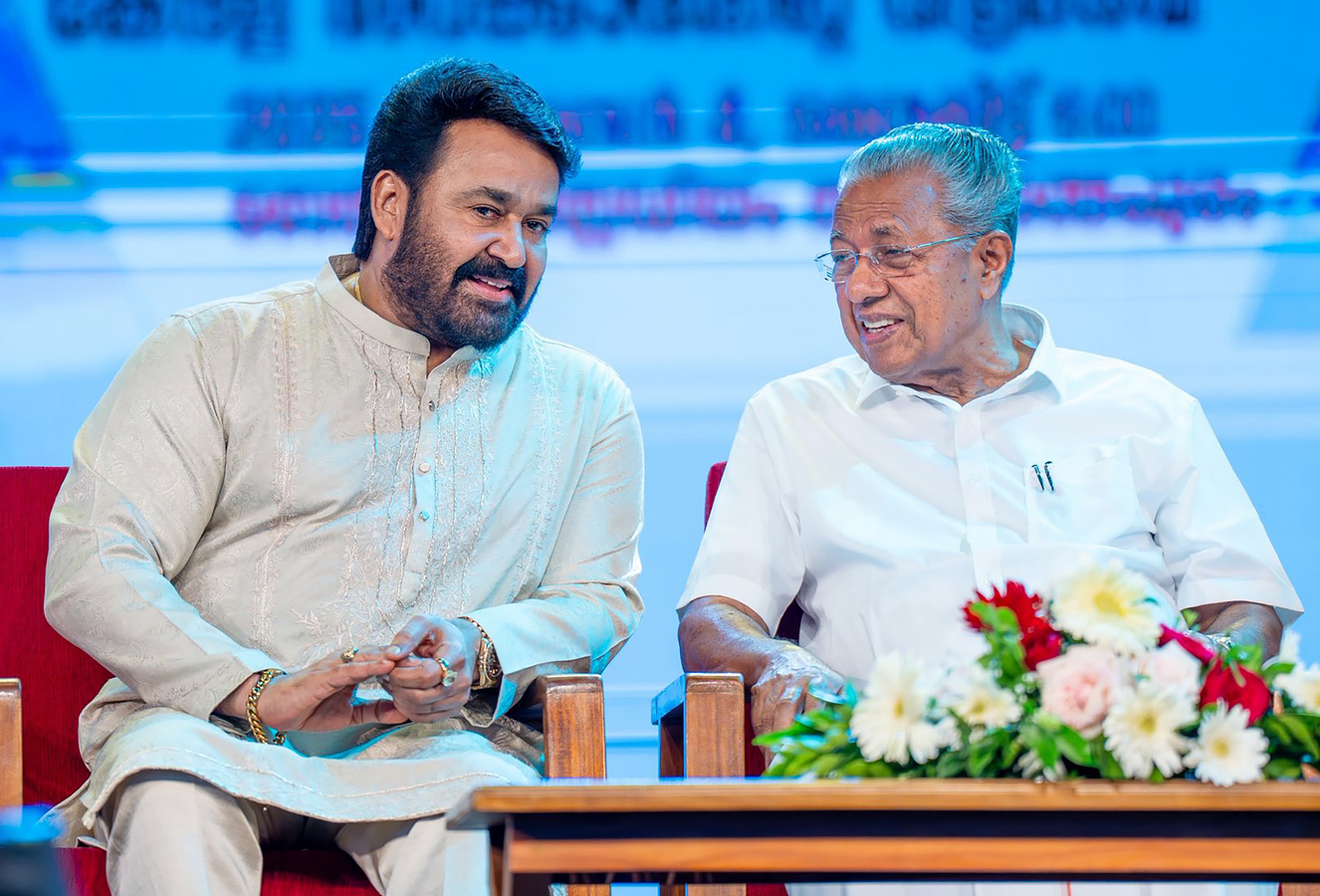 Political Angle as Mohanlal Conducts Interview with CM Vijayan