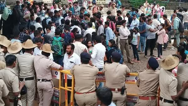 Karnataka CM Urges Students to Focus on Education, Addresses Job Vacancy Concerns.webp