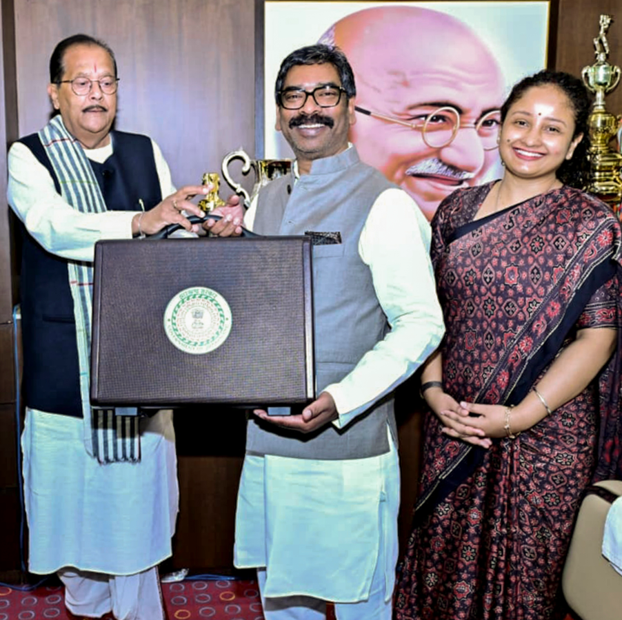Jharkhand Unveils Rs 1.58 Trillion Budget Focused on Social Sector and Economic Growth.webp