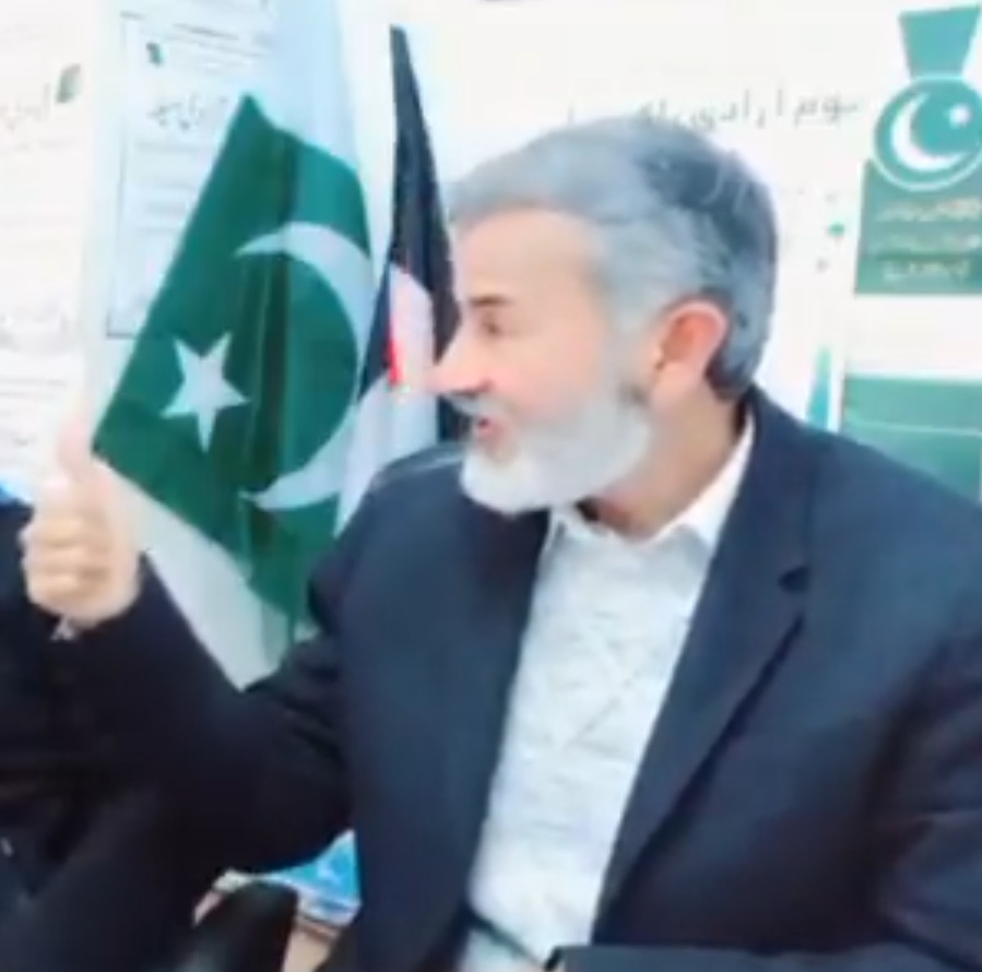 Aslam's Asylum Revocation Sparks Debate on Immigration and Tradition.webp