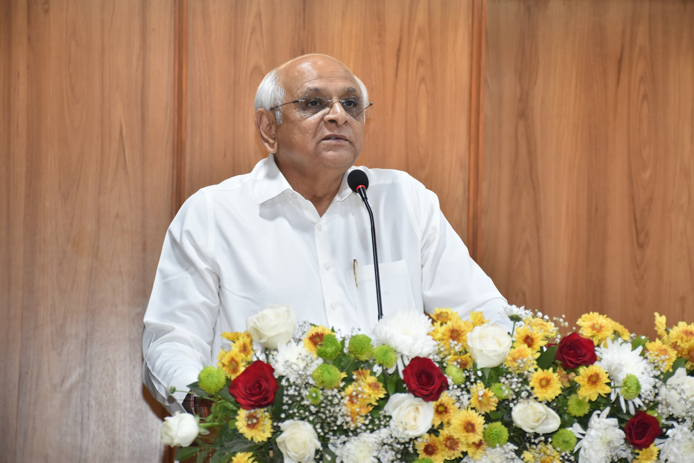 State Finances: Gujarat's Growth, Debt Management, and Development Spending.webp