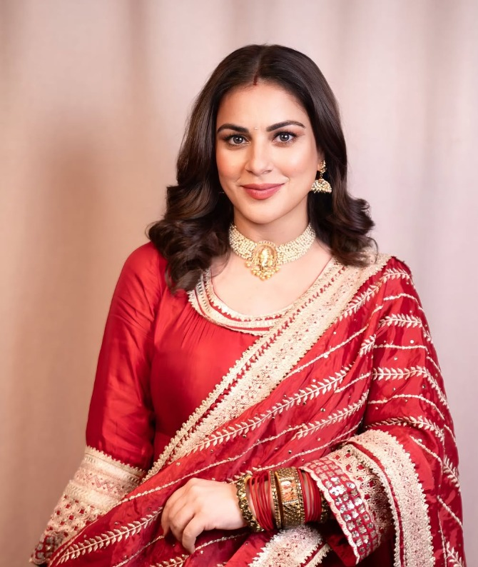 Relaxation and Fun: Shraddha Arya's Pattaya Getaway.webp