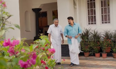 Mohanlal's Interview Signals Shift in Vijayan's Campaign Strategy.webp