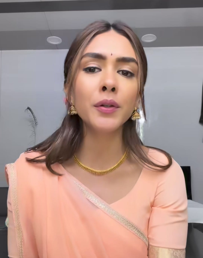 Exclusive: Mrunal Thakur on 'Grammy Loading' Dreams.webp