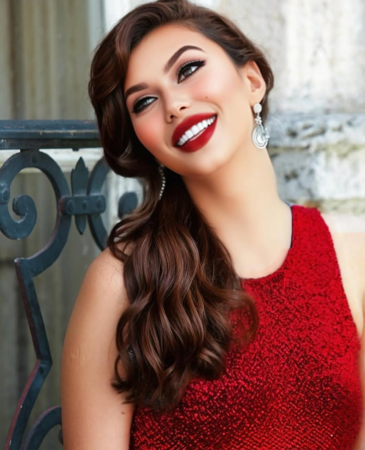 Tabu, Manisha Koirala, and Raveena Tandon: Somy Ali's Beauty Picks.webp Tabu, Manisha Koirala, and Raveena Tandon: Somy Ali's Beauty Picks.webp