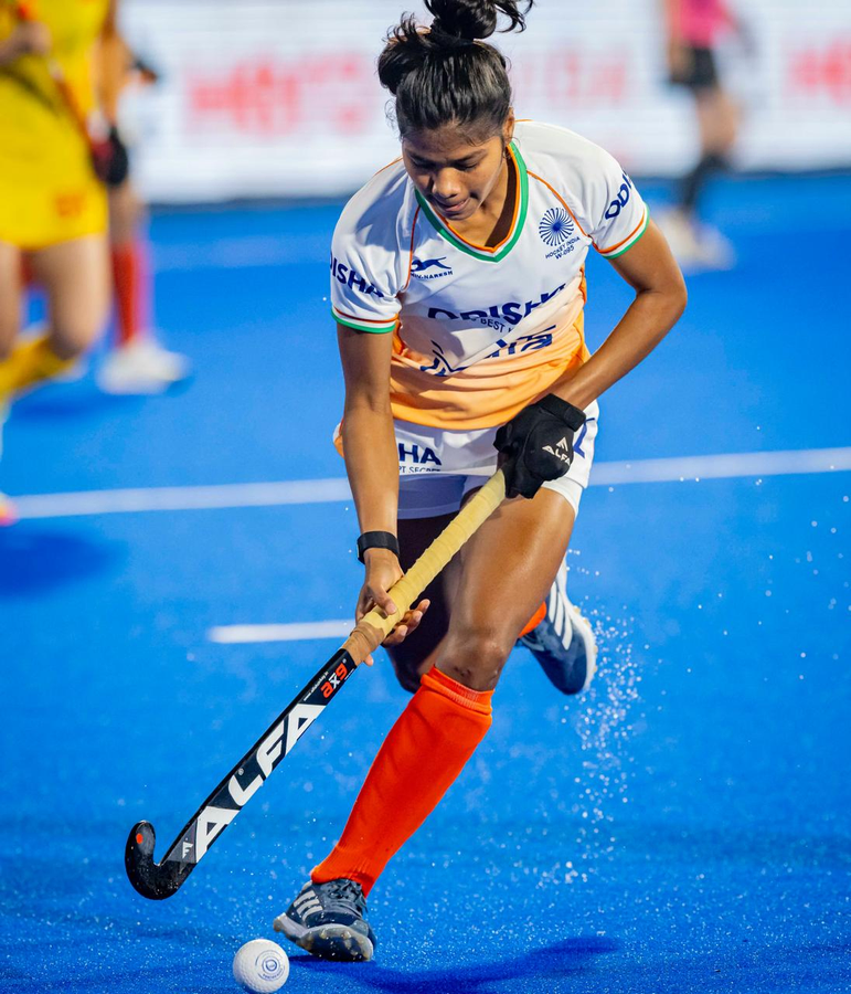 A Hockey Player's Fight: Beauty Dungdung's Journey Beyond the Field.webp