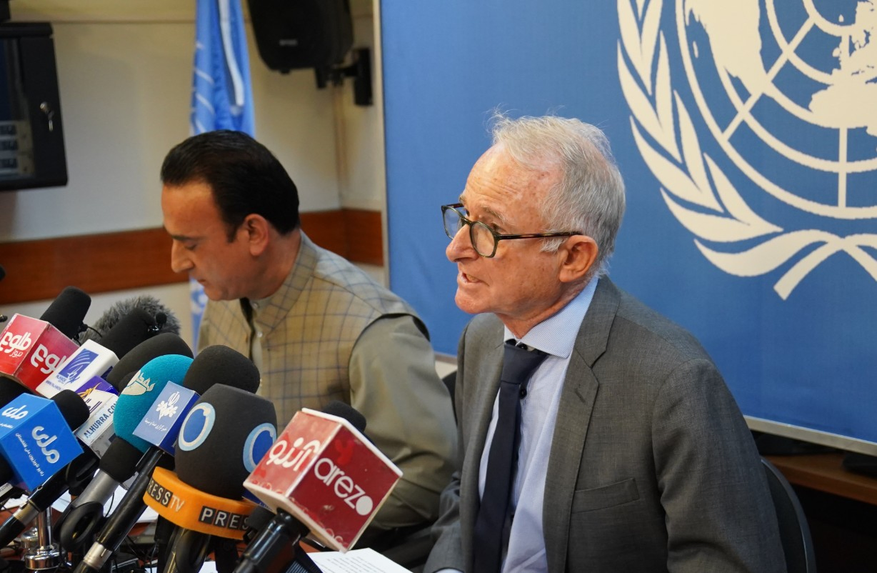 Afghan Women's Healthcare Access Deteriorates Amid Taliban Policies.webp