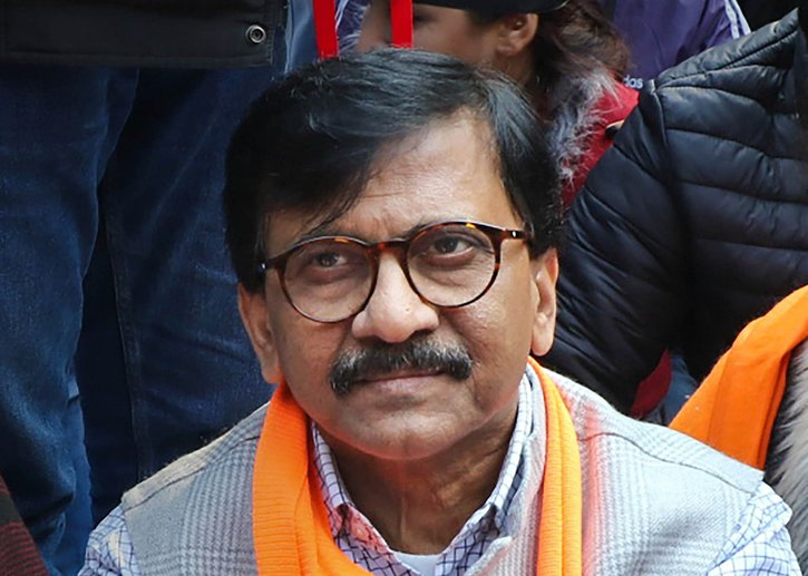 Court Dismisses Defamation Charges Against Shiv Sena MP Raut.webp