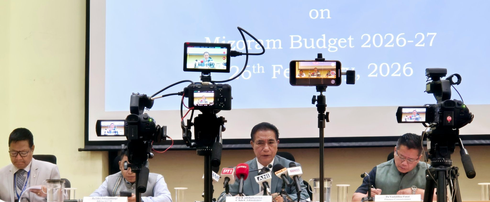 Chief Minister Lalduhoma Presents ₹17.5 Billion Budget Focused on Growth.webp