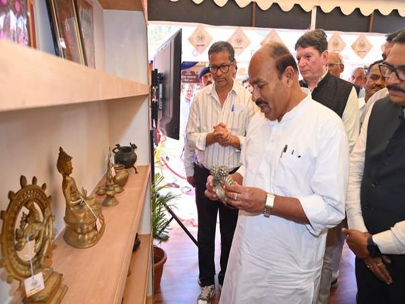 Shilp Samagam Mela Showcases Artisans' Crafts and Empowerment Schemes