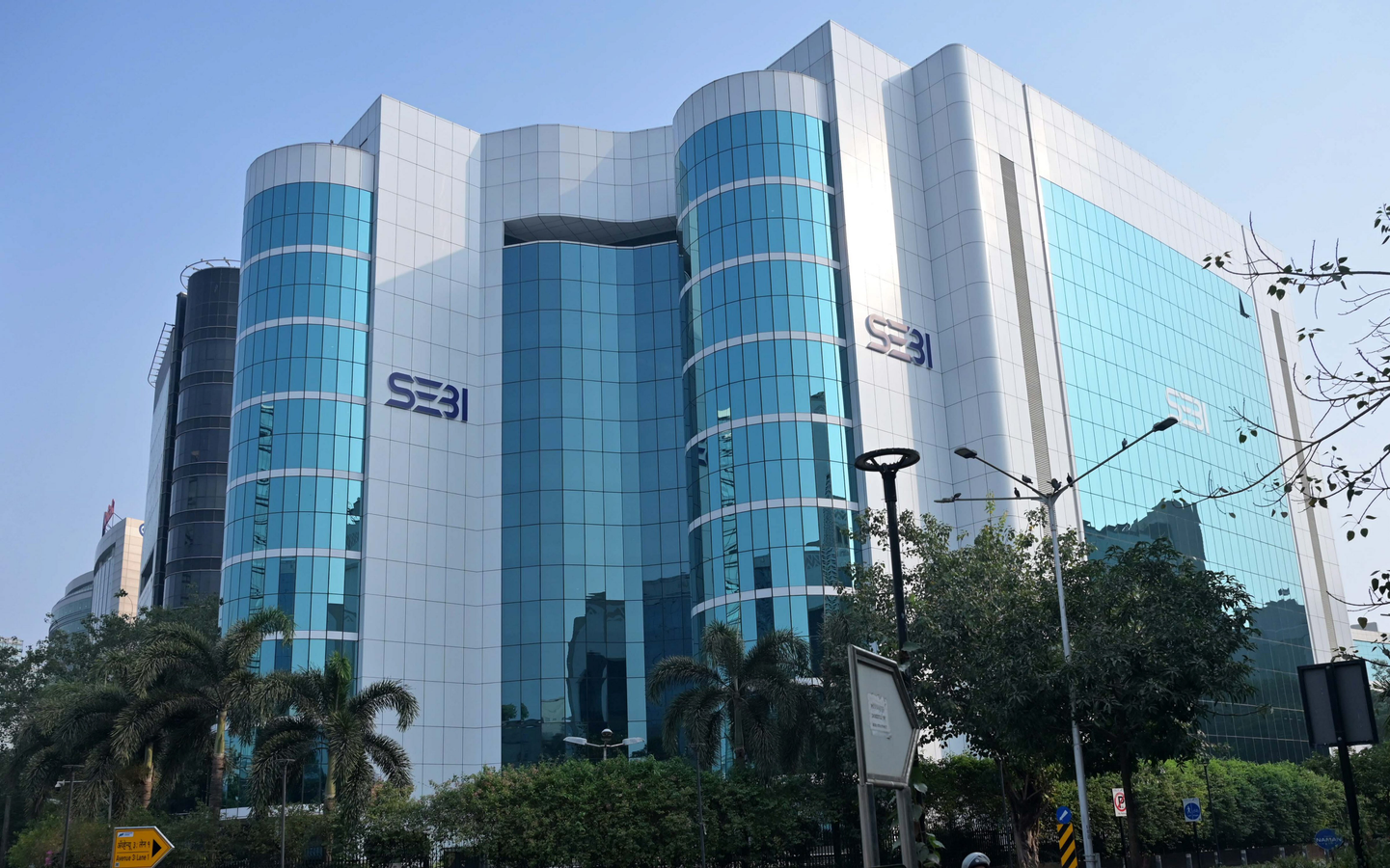Fake SEBI Notices Circulate – Investors Advised to Verify.webp