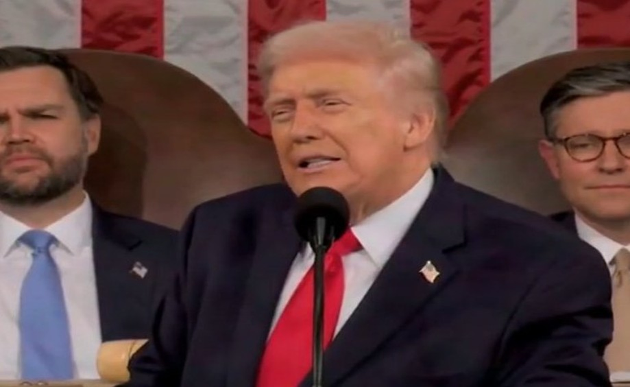 House Democrats Push for Congressional Approval on Iran Action