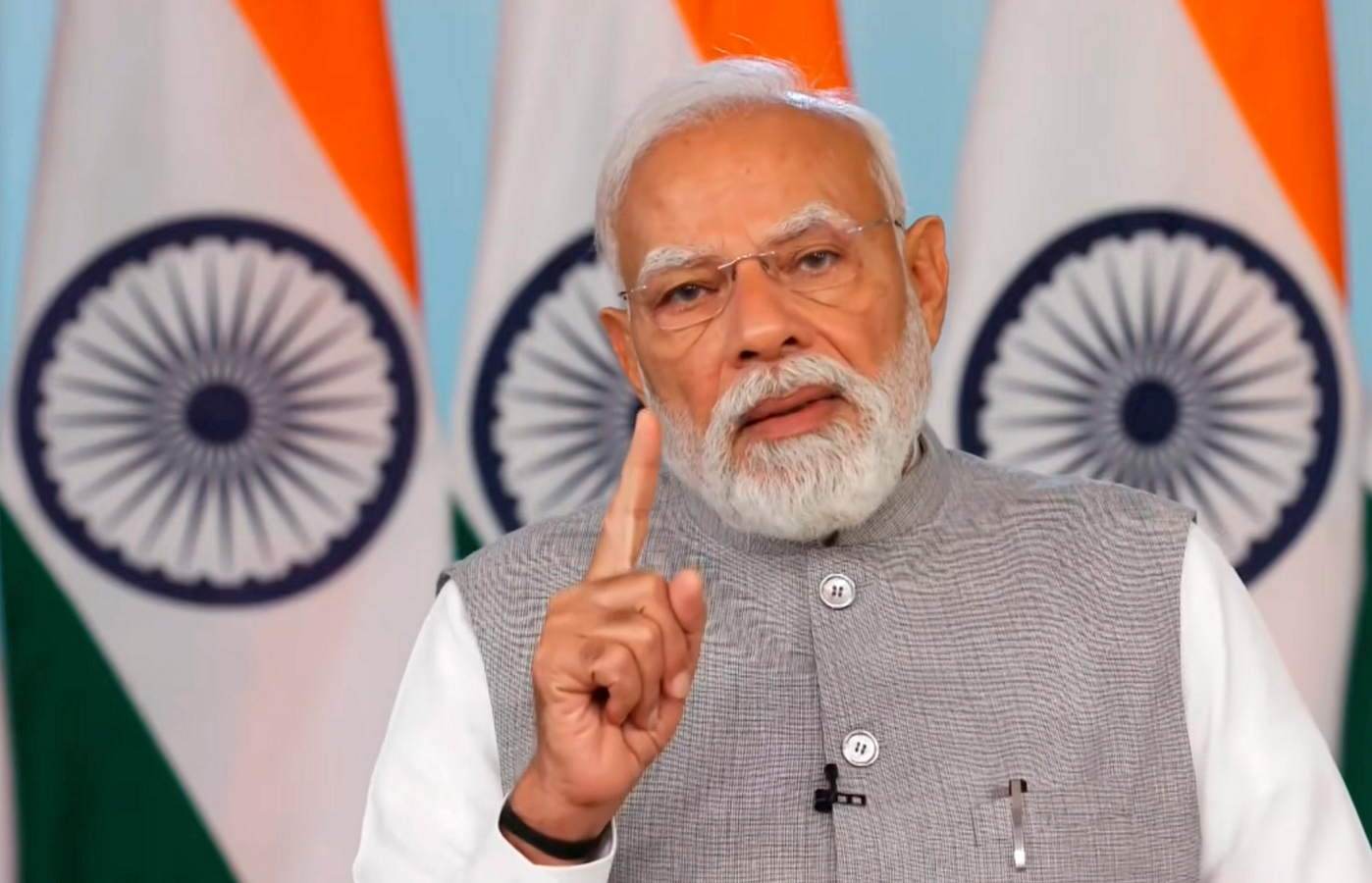 Modi Urges Industry to Leverage Budget Announcements.webp