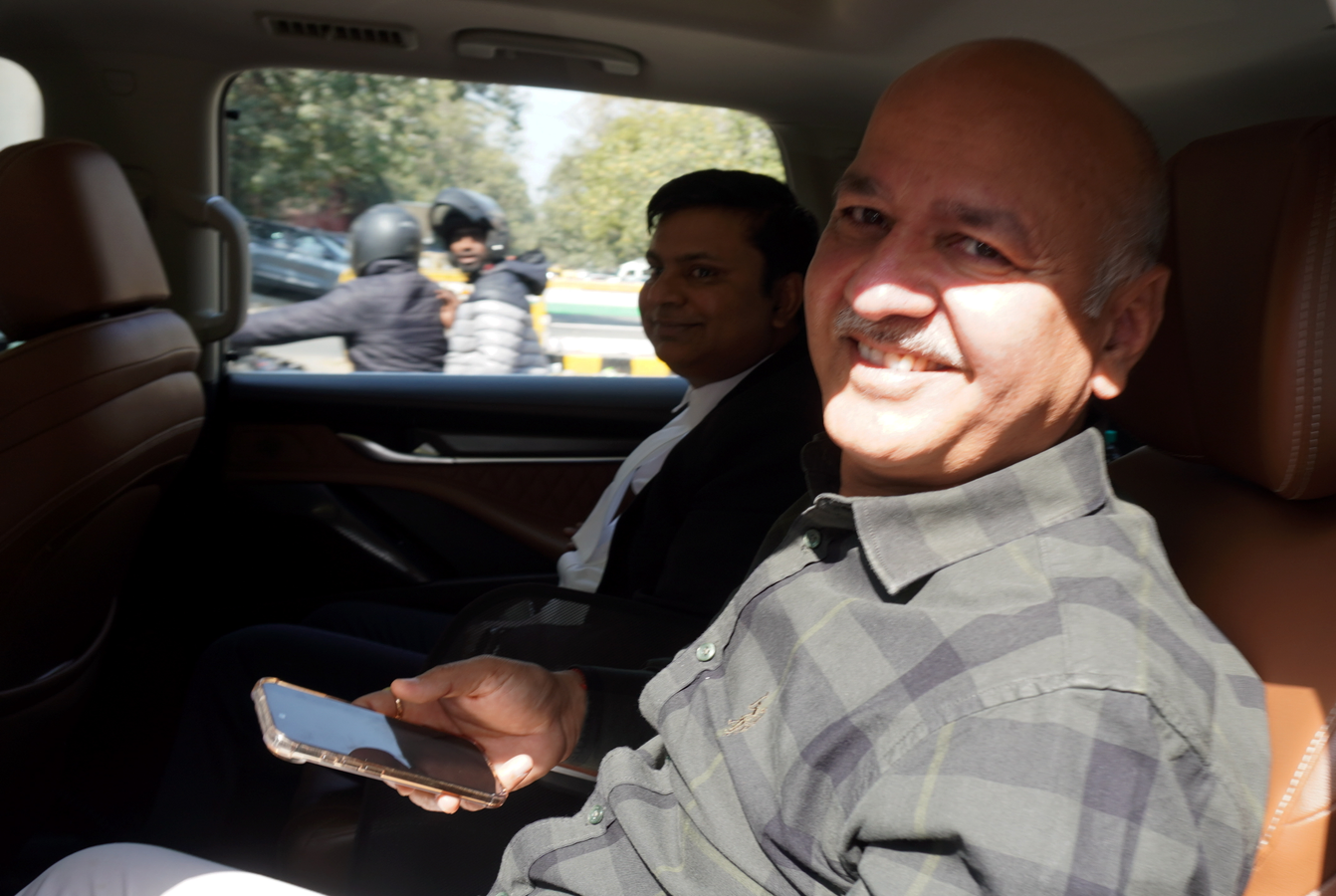 Kejriwal Declares Liquor Case 'Biggest Political Conspiracy'.webp