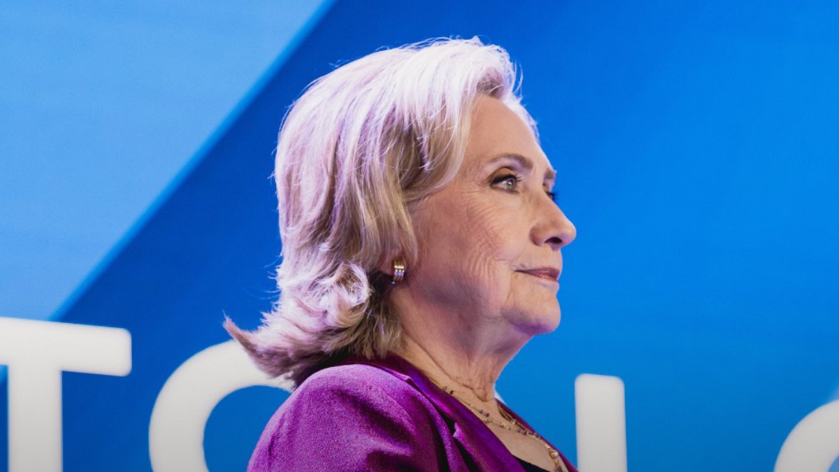 Clinton's Deposition Reveals Acquaintance with Ghislaine Maxwell.webp