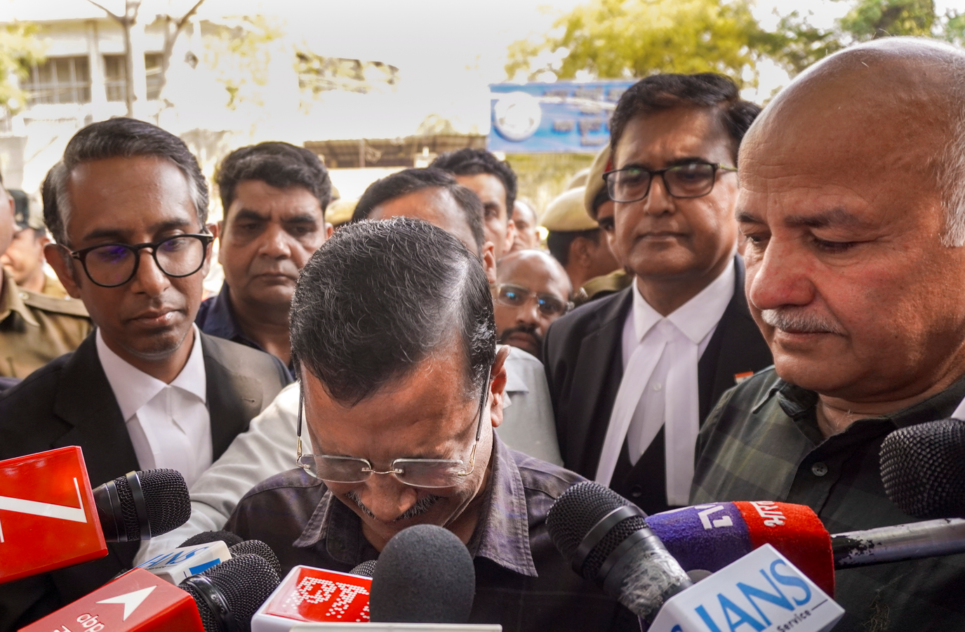 Amid Celebrations, Kejriwal Denies ‘Fake’ Liquor Case, Calls for Fresh Elections.webp Amid Celebrations, Kejriwal Denies ‘Fake’ Liquor Case, Calls for Fresh Elections.webp