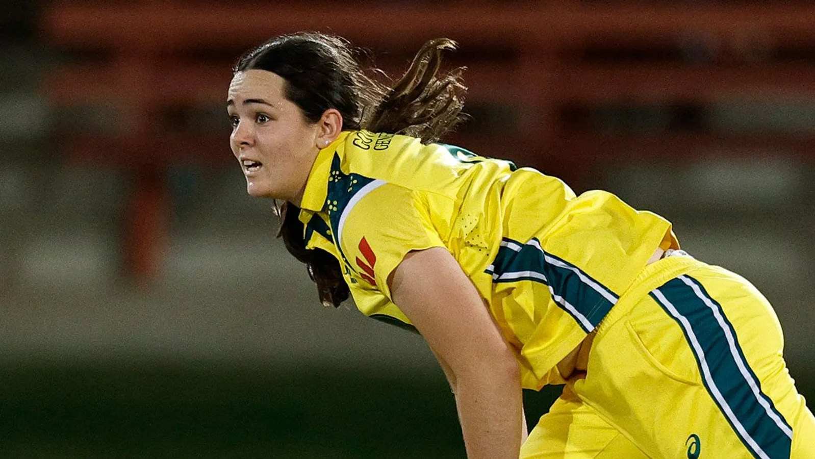 Lucy Hamilton in ODI Contention as Australia Grapples with Injuries.webp
