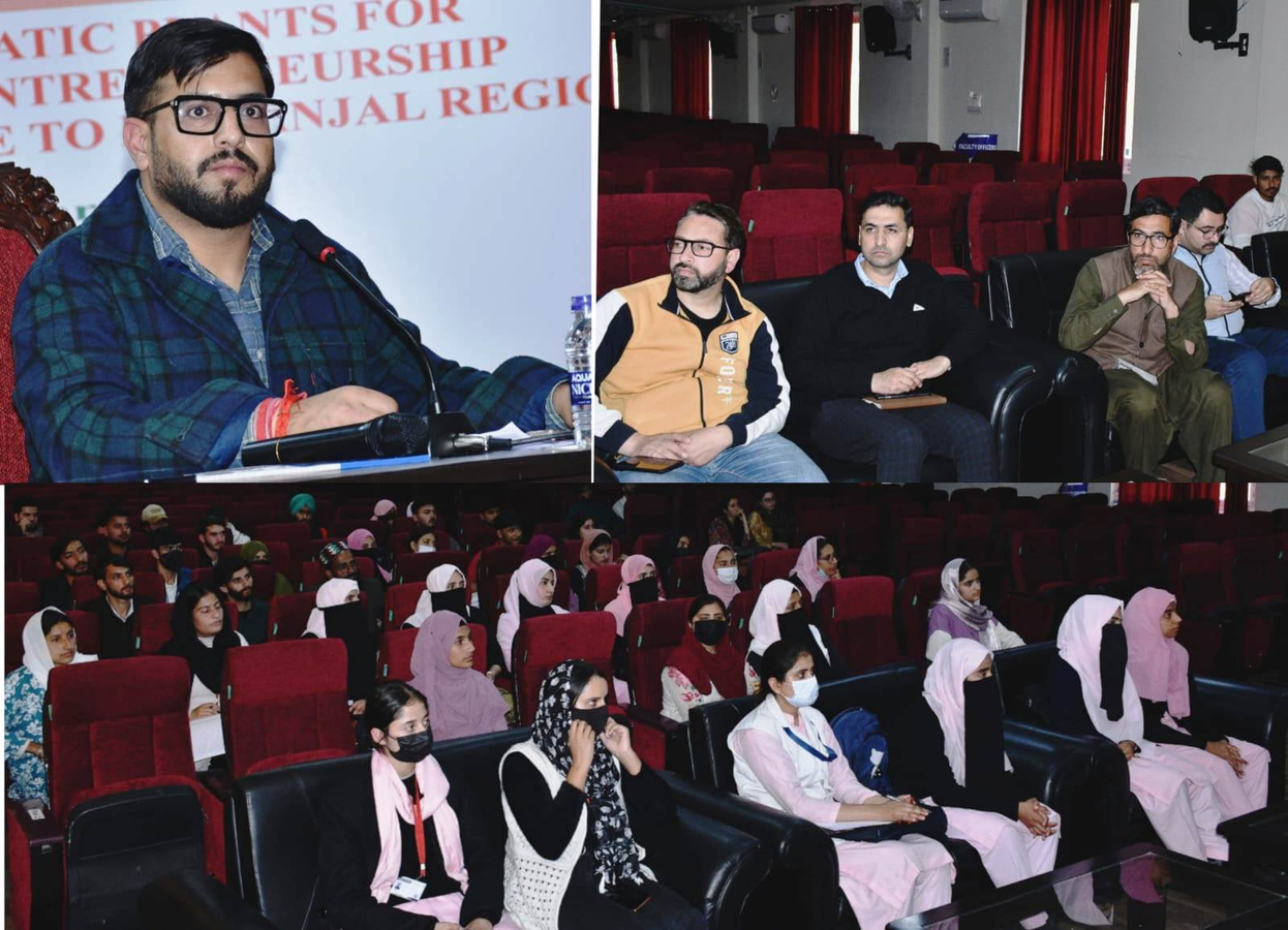 University Students Explore Career Opportunities with DC.webp