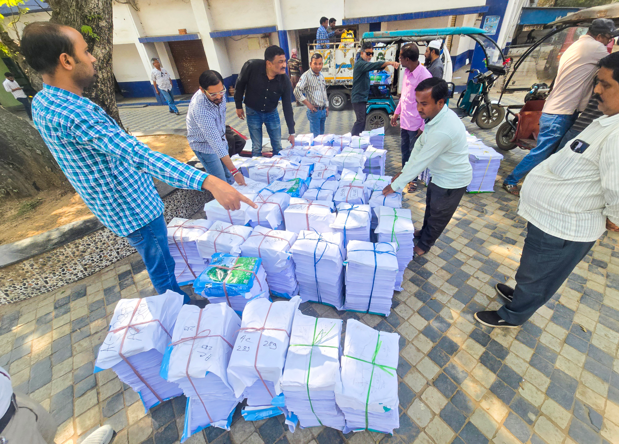 47,000 Voters Deleted in Bengal Constituency Ahead of Elections.webp