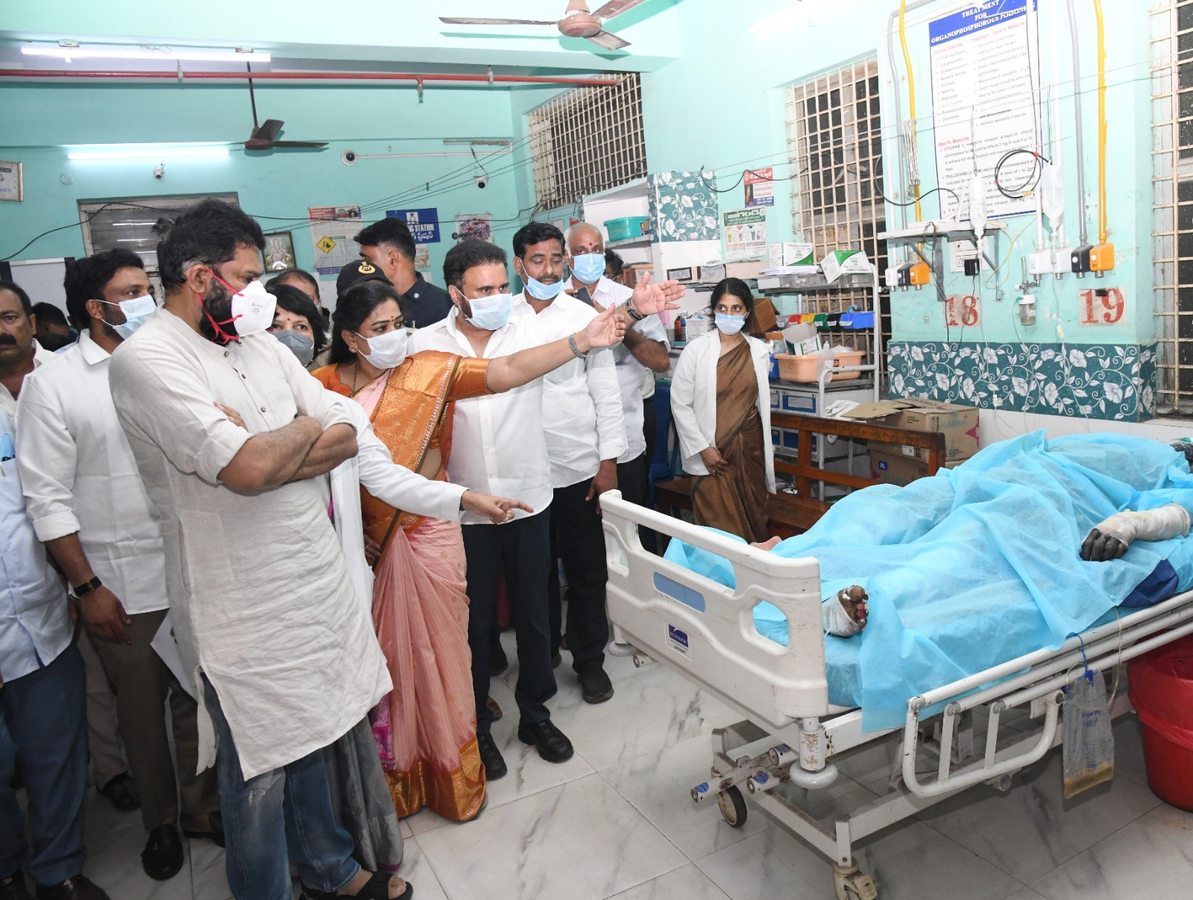 Kakinada Firecracker Explosion: Investigation Launched, Compensation Announced.webp