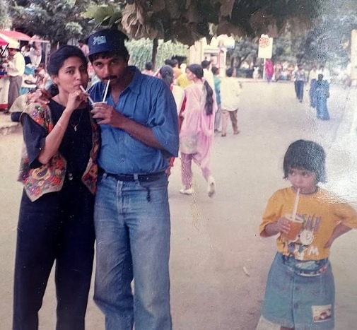 Actress Pooja Hegde Wishes Parents Happy Anniversary.webp Actress Pooja Hegde Wishes Parents Happy Anniversary.webp