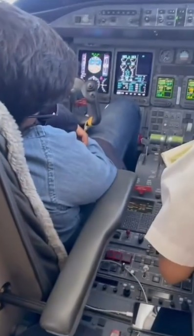 Family Seeks Investigation After Plane Crash, Calls for Action.webp Family Seeks Investigation After Plane Crash, Calls for Action.webp