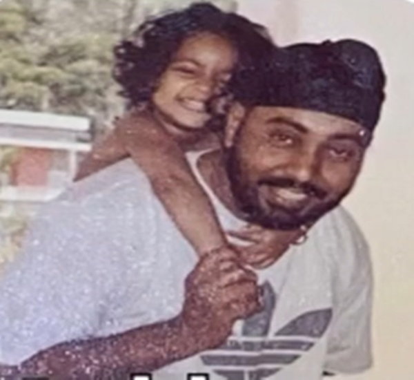 Rakul Preet Singh Pays Heartfelt Birthday Tribute to Father.webp Rakul Preet Singh Pays Heartfelt Birthday Tribute to Father.webp