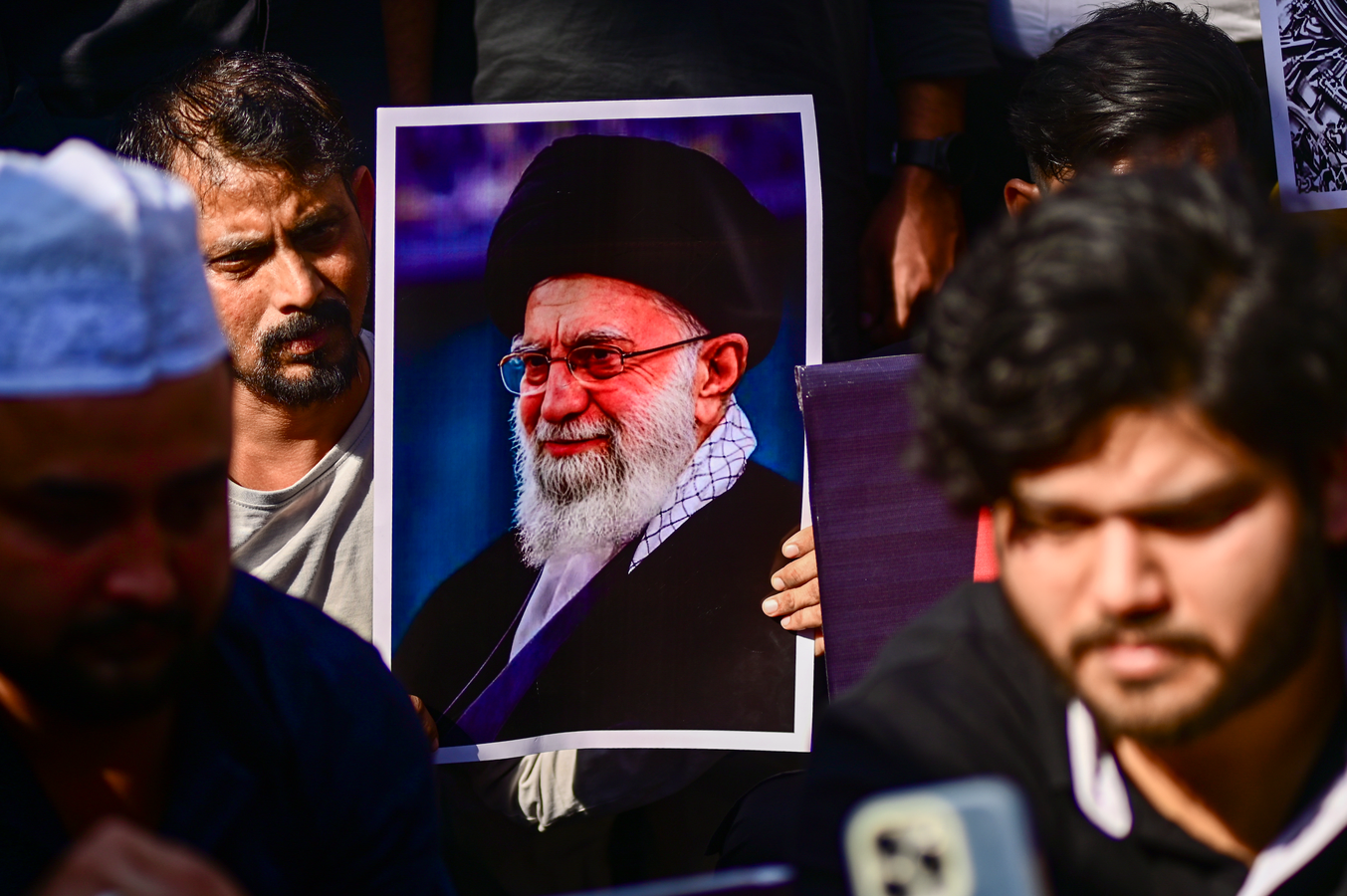 Stranded Students: Families Worry About Children in Iran.webp