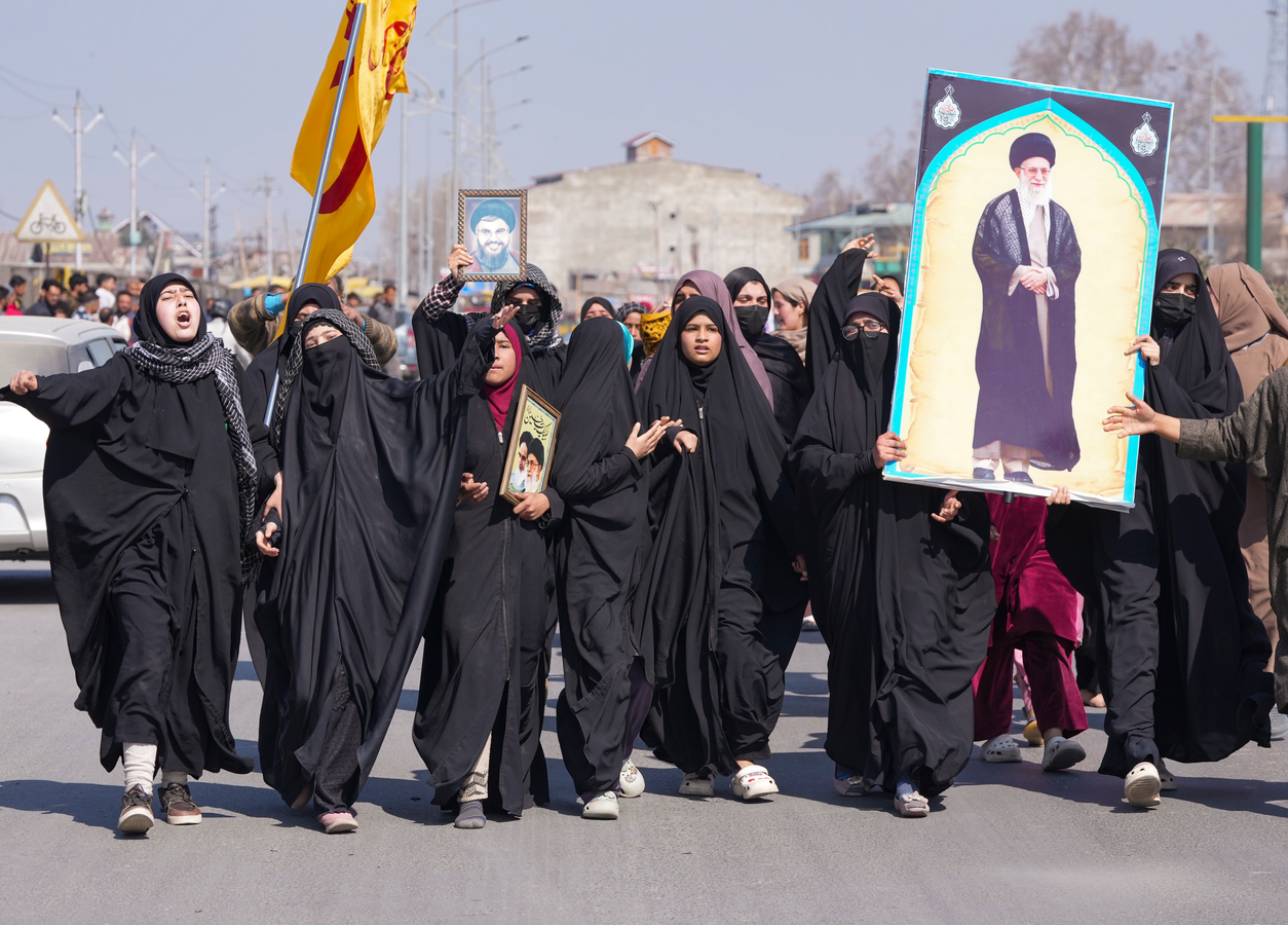 Jammu and Kashmir Mourns: Protests and Restrictions Following Khamenei's Killing.webp