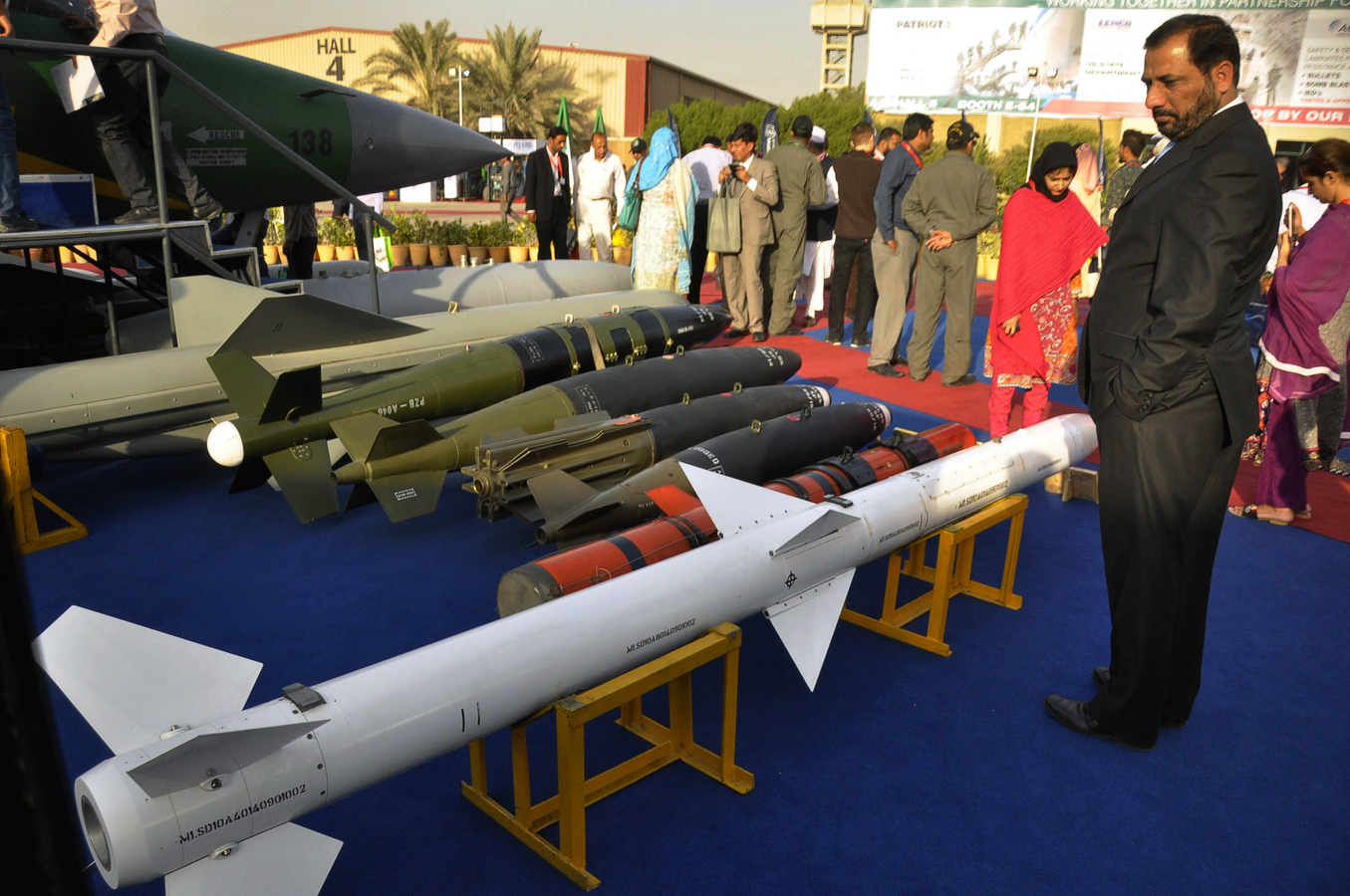 Pakistan's Role in Promoting Chinese Arms Amidst Operational Concerns.webp