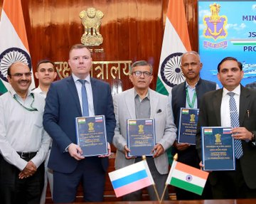India Strengthens Maritime Capabilities with Defence Contract.webp