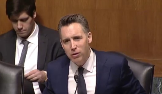 Senate Hearing Highlights Rising Threat of Online Child Sexual Abuse.webp