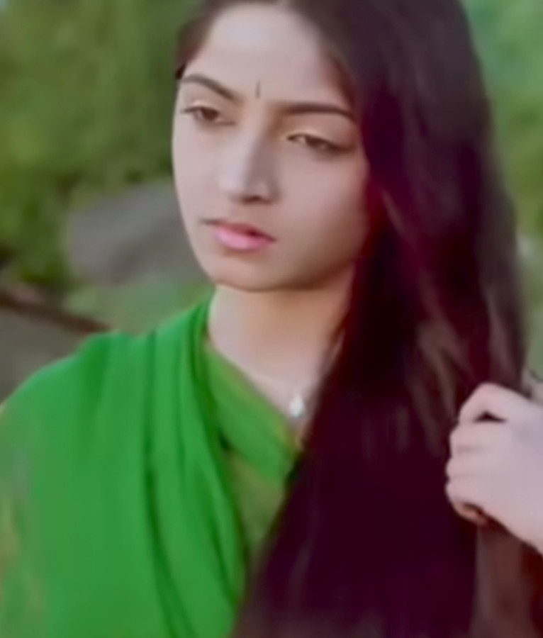 'Jogi Ji Dheere Dheere': Actress Shares Nostalgic Holi Reflections.webp 'Jogi Ji Dheere Dheere': Actress Shares Nostalgic Holi Reflections.webp