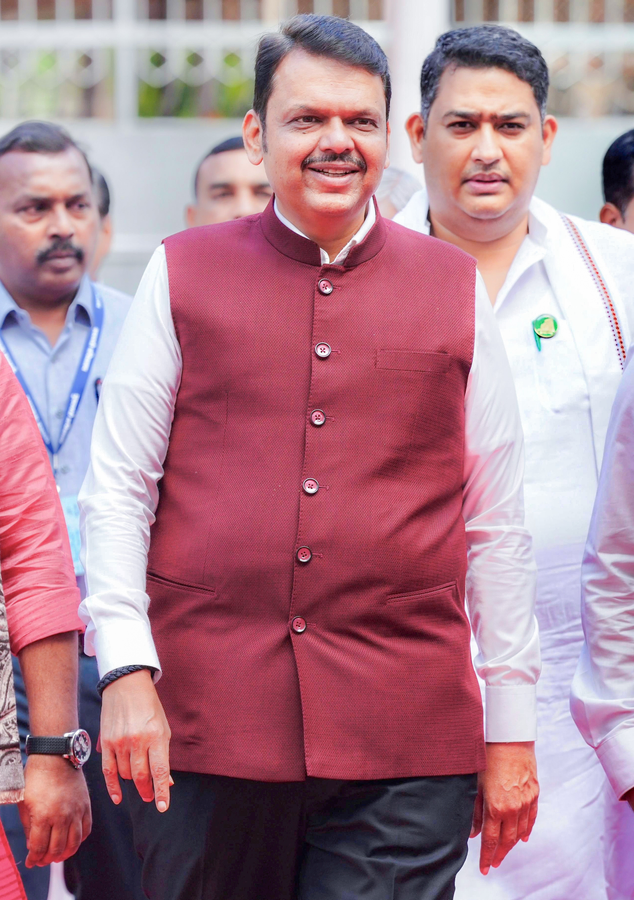 Government Helpline and Embassy Contacts for Maharashtra Citizens in UAE.webp