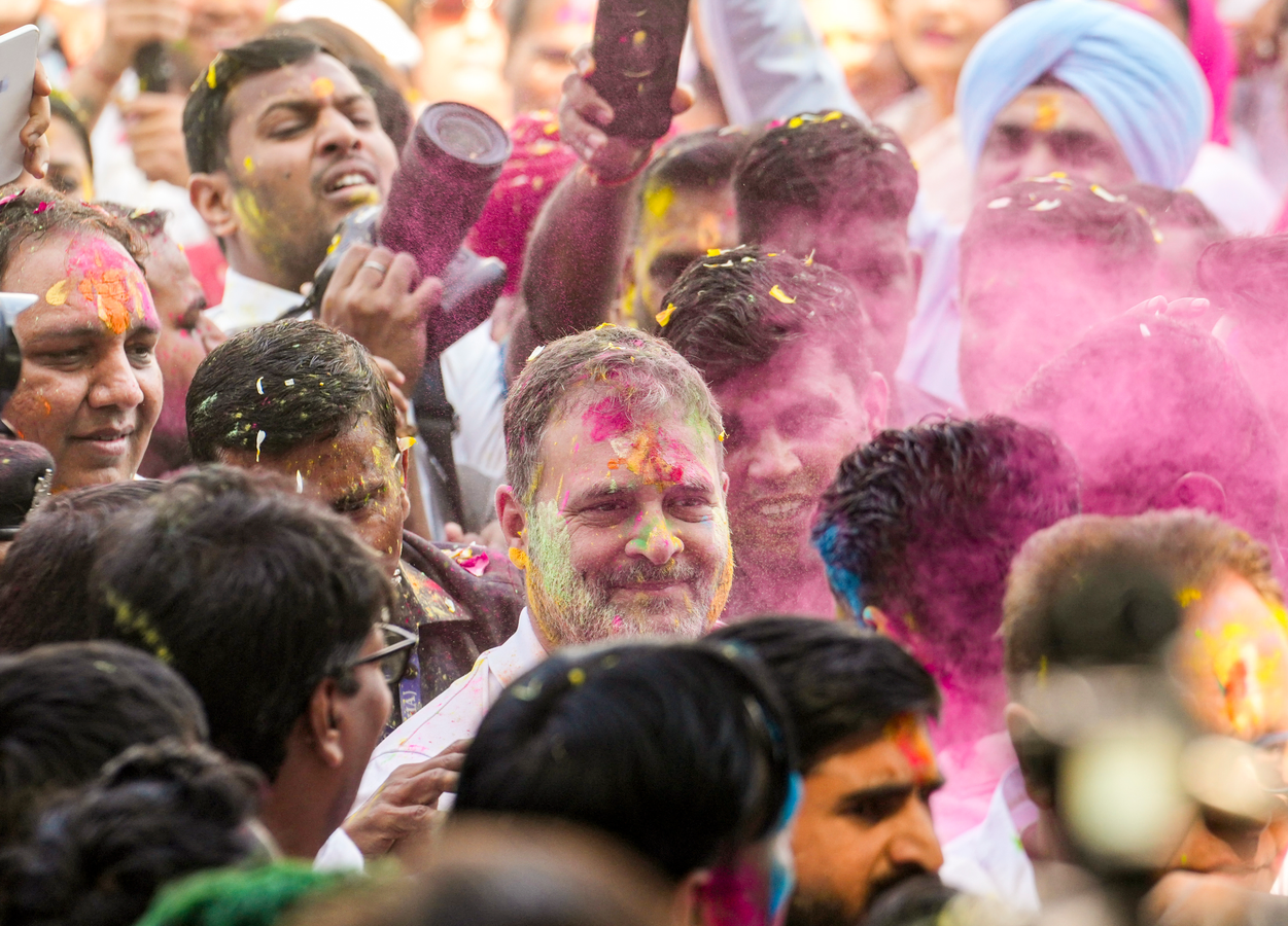 Holi Greetings from Rahul Gandhi and Congress Leadership.webp