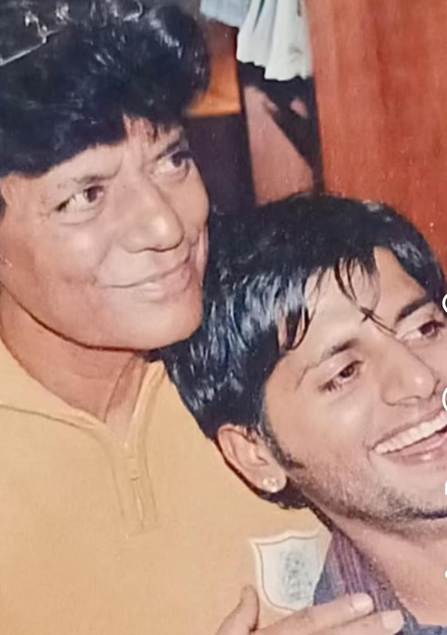Remembering Mahendra Bohra: Karanvir Bohra's Emotional Farewell.webp